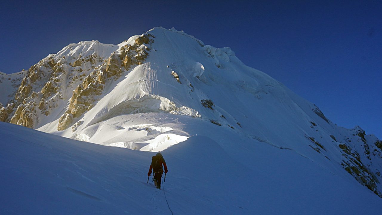 Trek to Shishpare Peak